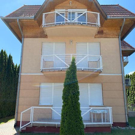Apartmán Arnyas Haz Balatonlelle Exteriér fotografie